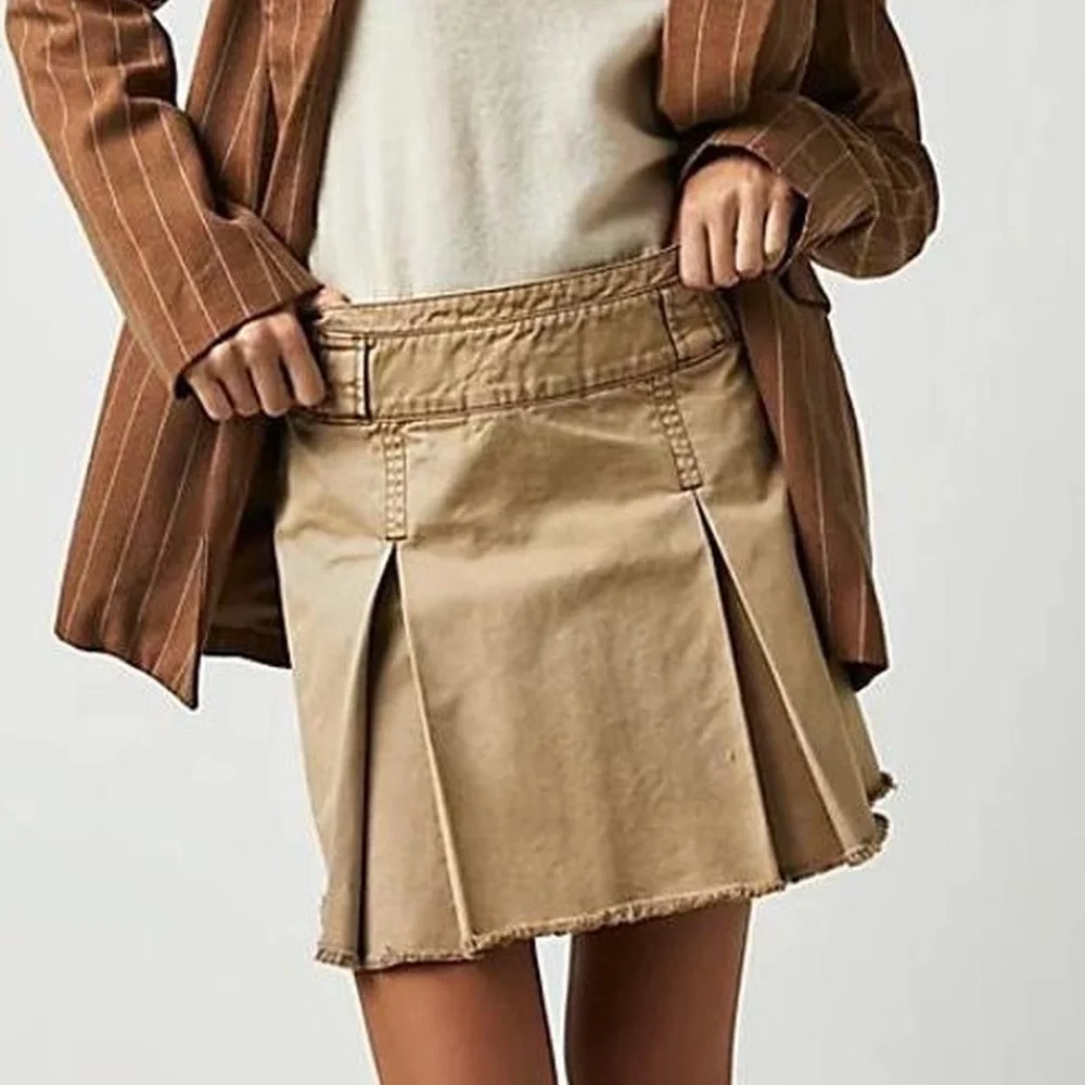 Free People - Khaki Pleated Mini Skirt - Size 8 - Picture 1 of 10